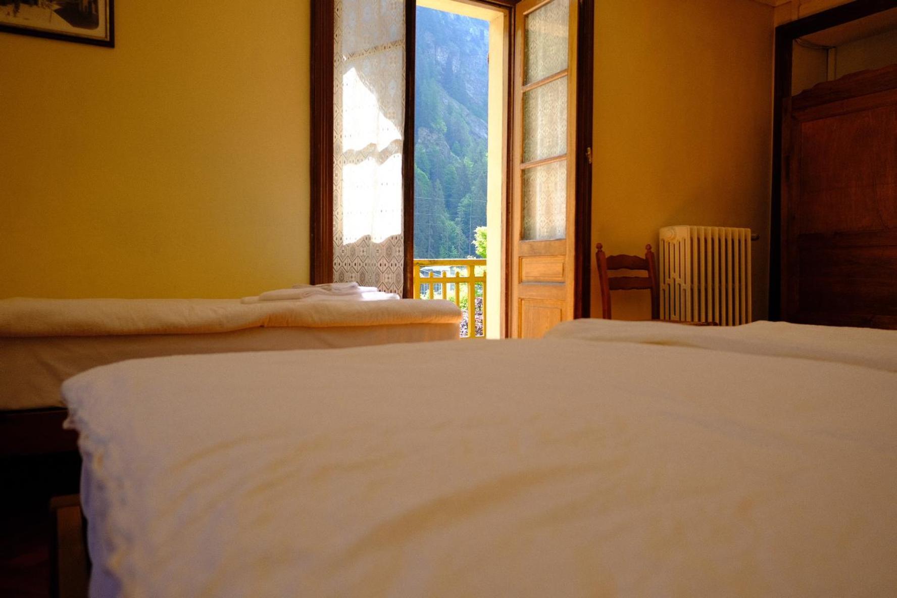 Hotel Villa Tedaldi Gressoney-Saint-Jean Bagian luar foto