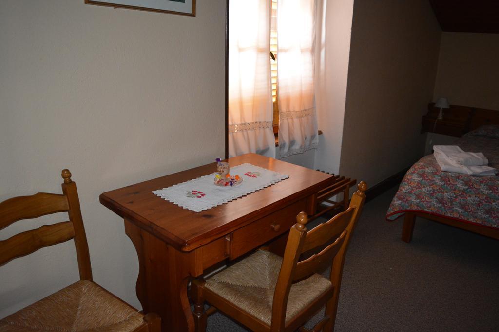 Hotel Villa Tedaldi Gressoney-Saint-Jean Bagian luar foto