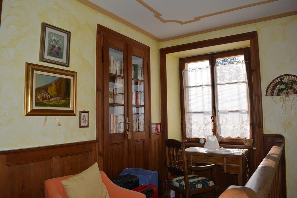 Hotel Villa Tedaldi Gressoney-Saint-Jean Bagian luar foto